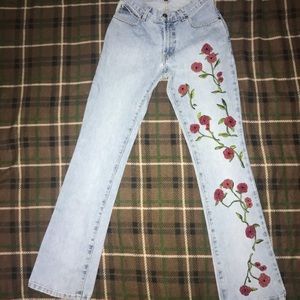 XOXO Beaded Vintage Jeans Size 1/2